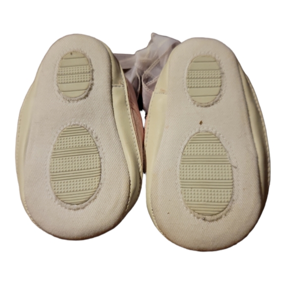 Vtg Infant Baby Pink Booties Shoe's Beads Shear Ribbon Ties - Picture 2 of 4